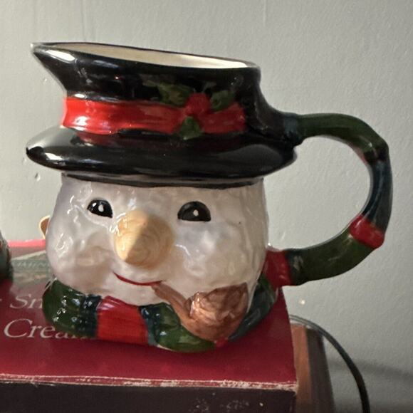 Vintage Ceramic Christmas Snowman Sugar and Creamer Set Trimmings Etc - Picture 2 of 7